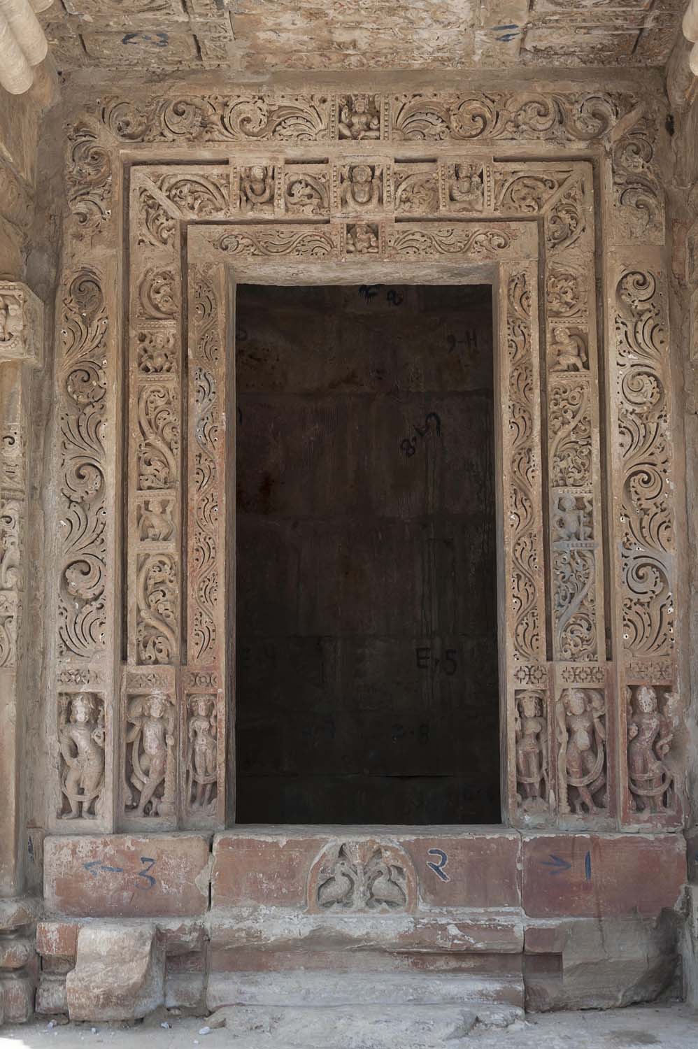 Temple and Kund, Roda, Gujarat