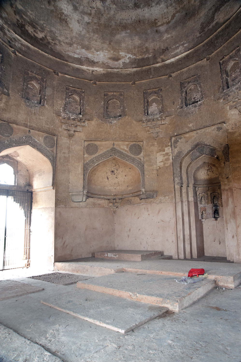 Azim Khan Tomb, Mehrauli, Delhi