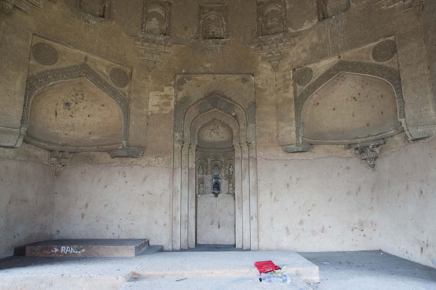 Azim Khan Tomb, Mehrauli, Delhi
