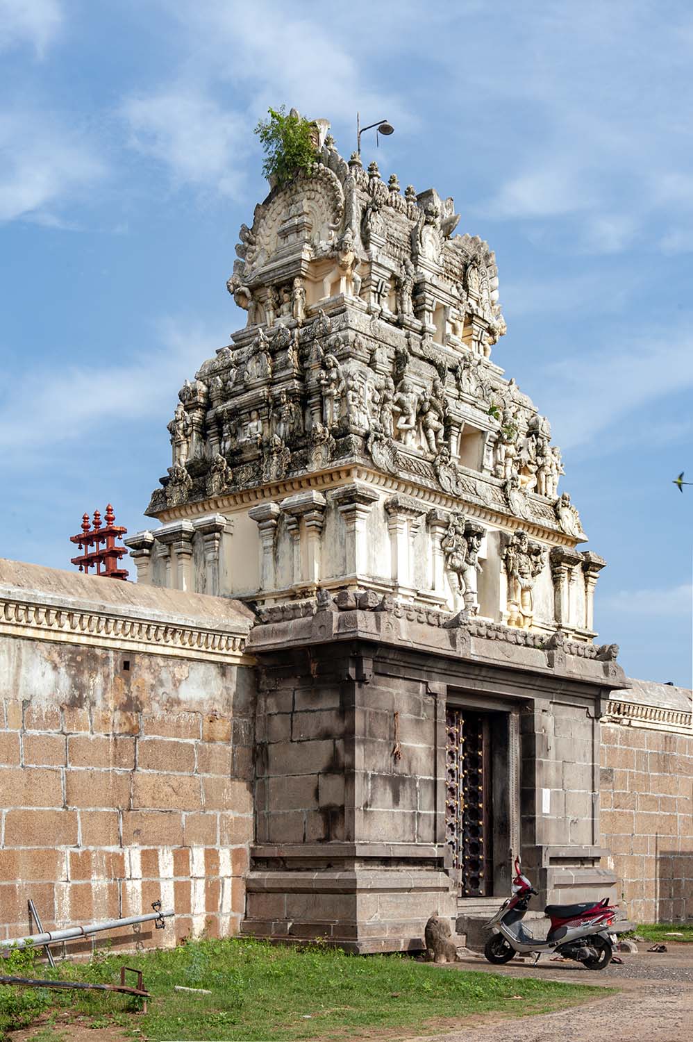 Trilokyanatha Jeenaswamy Temple, Tiruparuthikundram, Kanchipuram, Tamil Nadu