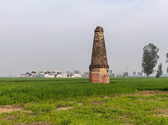 Kos Minar, Naurangabad, Punjab