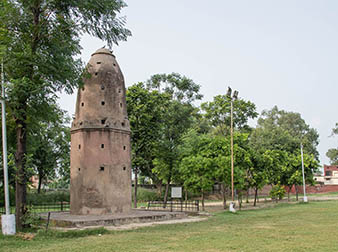 Kos Minar, Sahnewal Khurd, Punjab