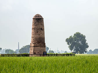 Kos Minar, Ghungrali, Punjab