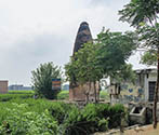 Kos Minar near Sarai Lashkar Khan, Punjab