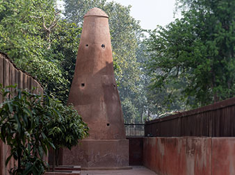 Kos Minar, Mathura, UP