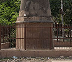 Kos Minar & Unidentified Tomb, Sikandra, UP