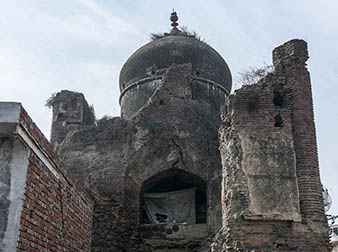 Mughal Sarai, Sarai Aajmabad, UP