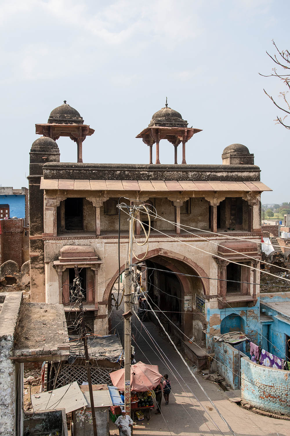 Akbari Sarai, Chhata, UP