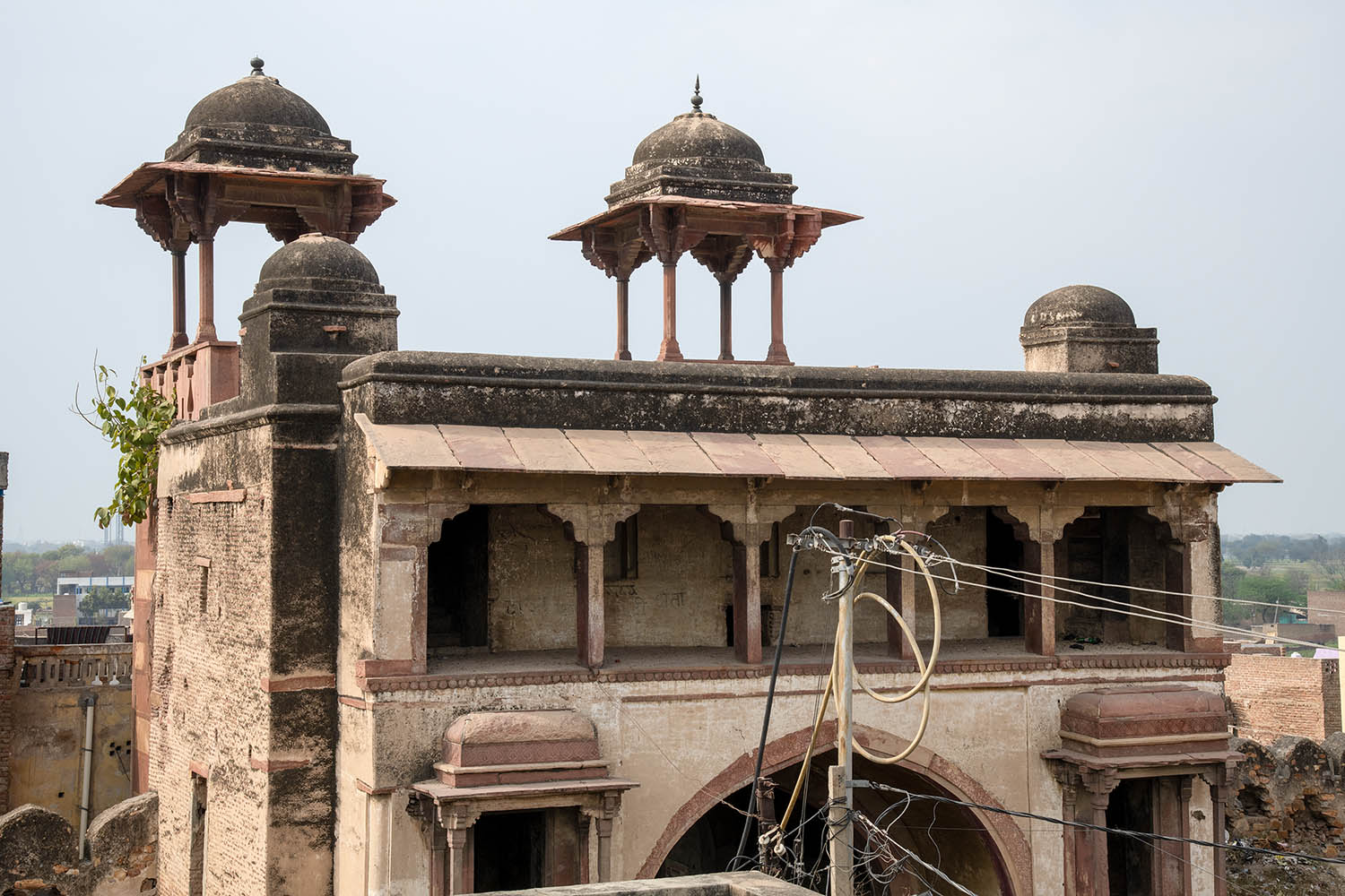 Akbari Sarai, Chhata, UP