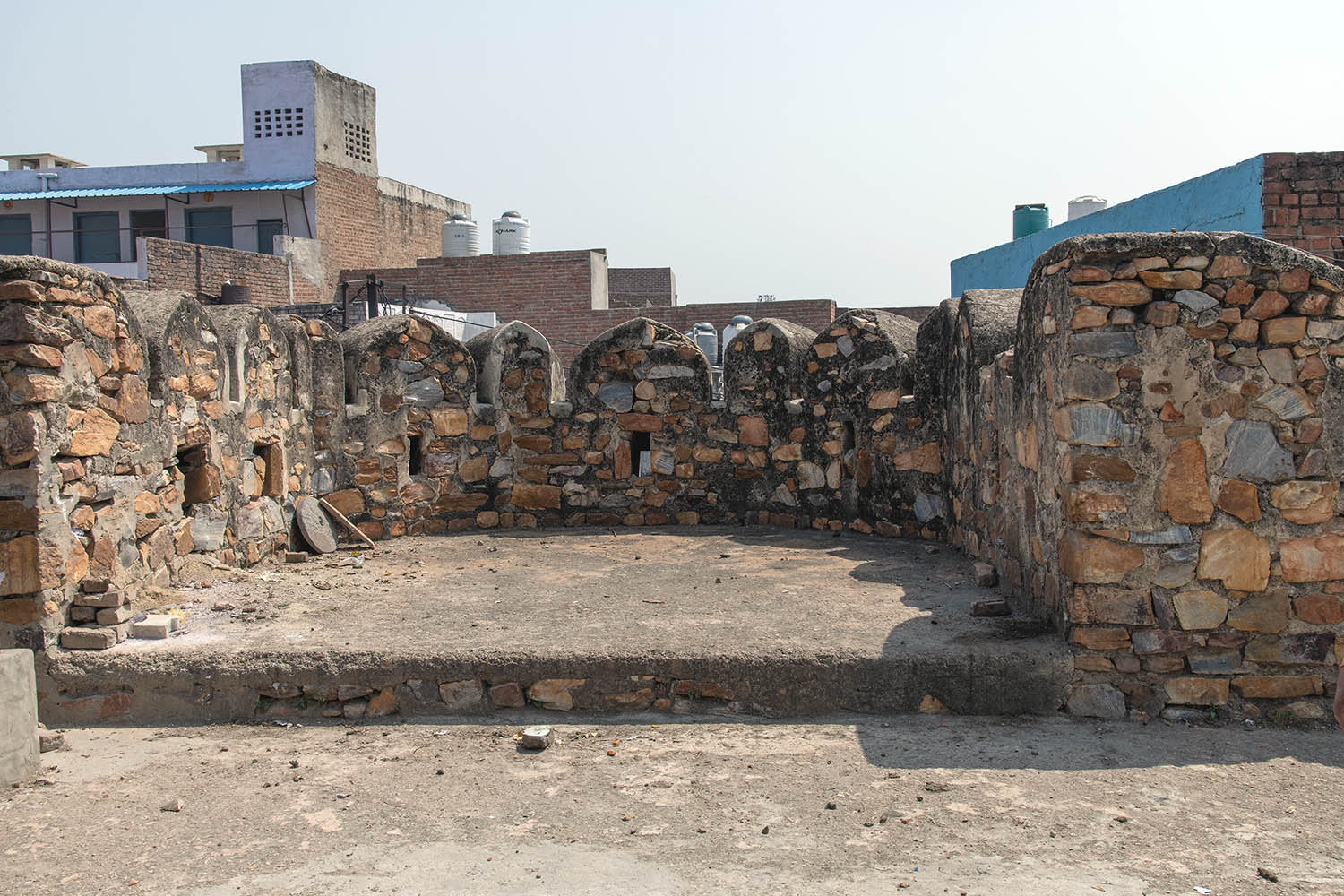 Akbari Sarai, Chhata, UP