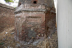 Kos Minar, Jhattipur, Haryana