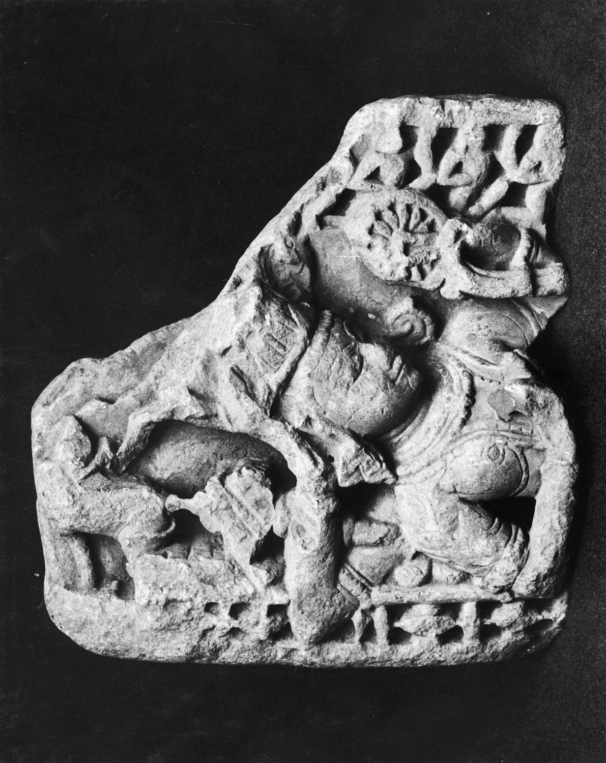 CSMVS, Stone Sculptures