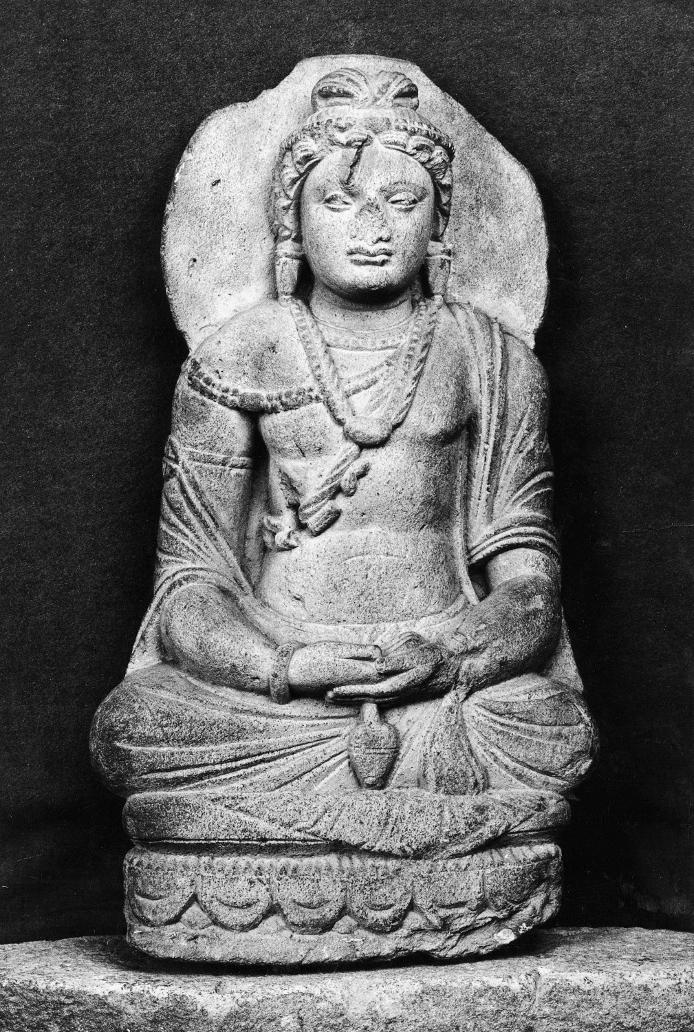 CSMVS, Stone Sculptures