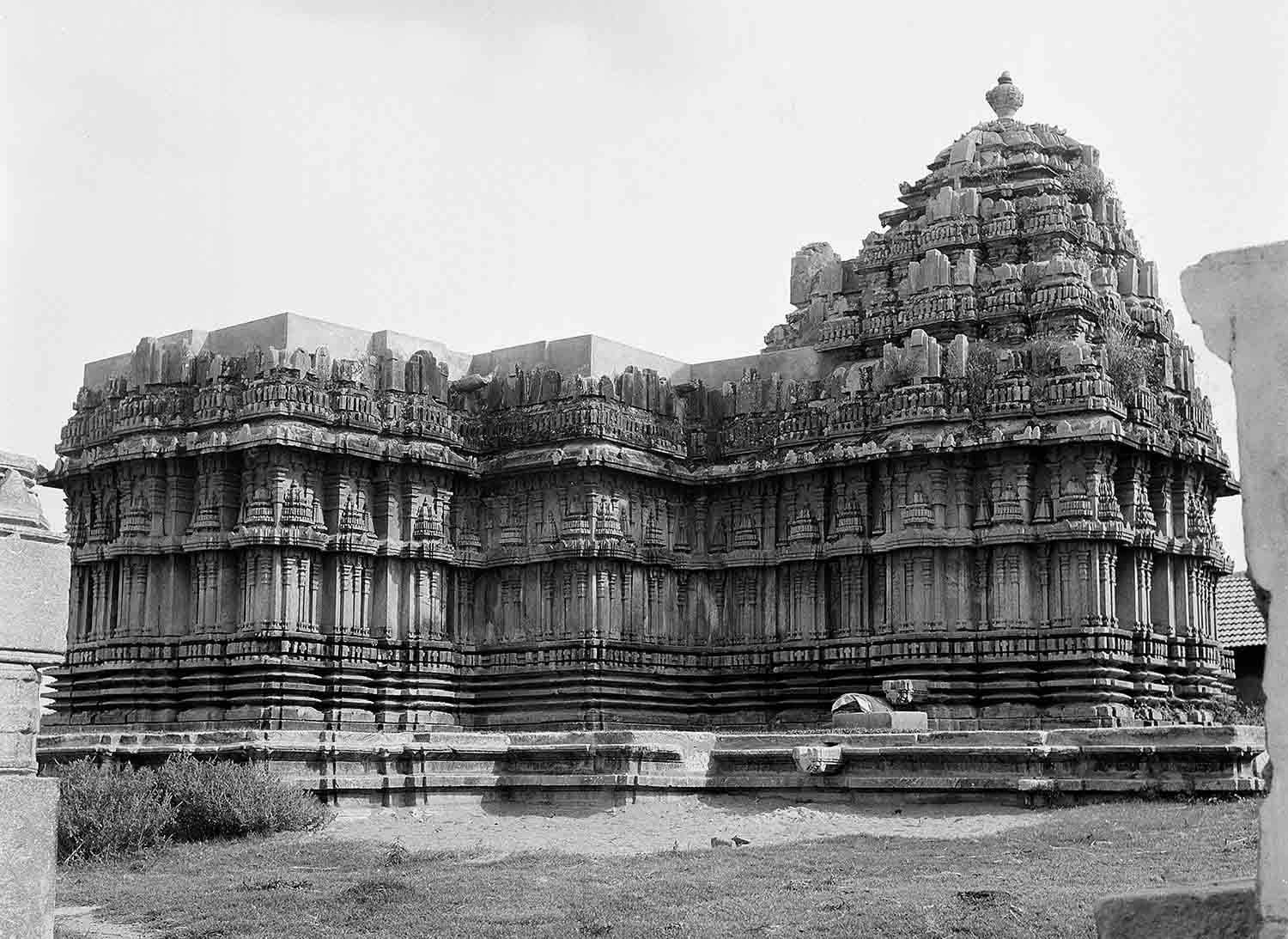 Laksmi-Narayana Temple, Adagur, Karnataka