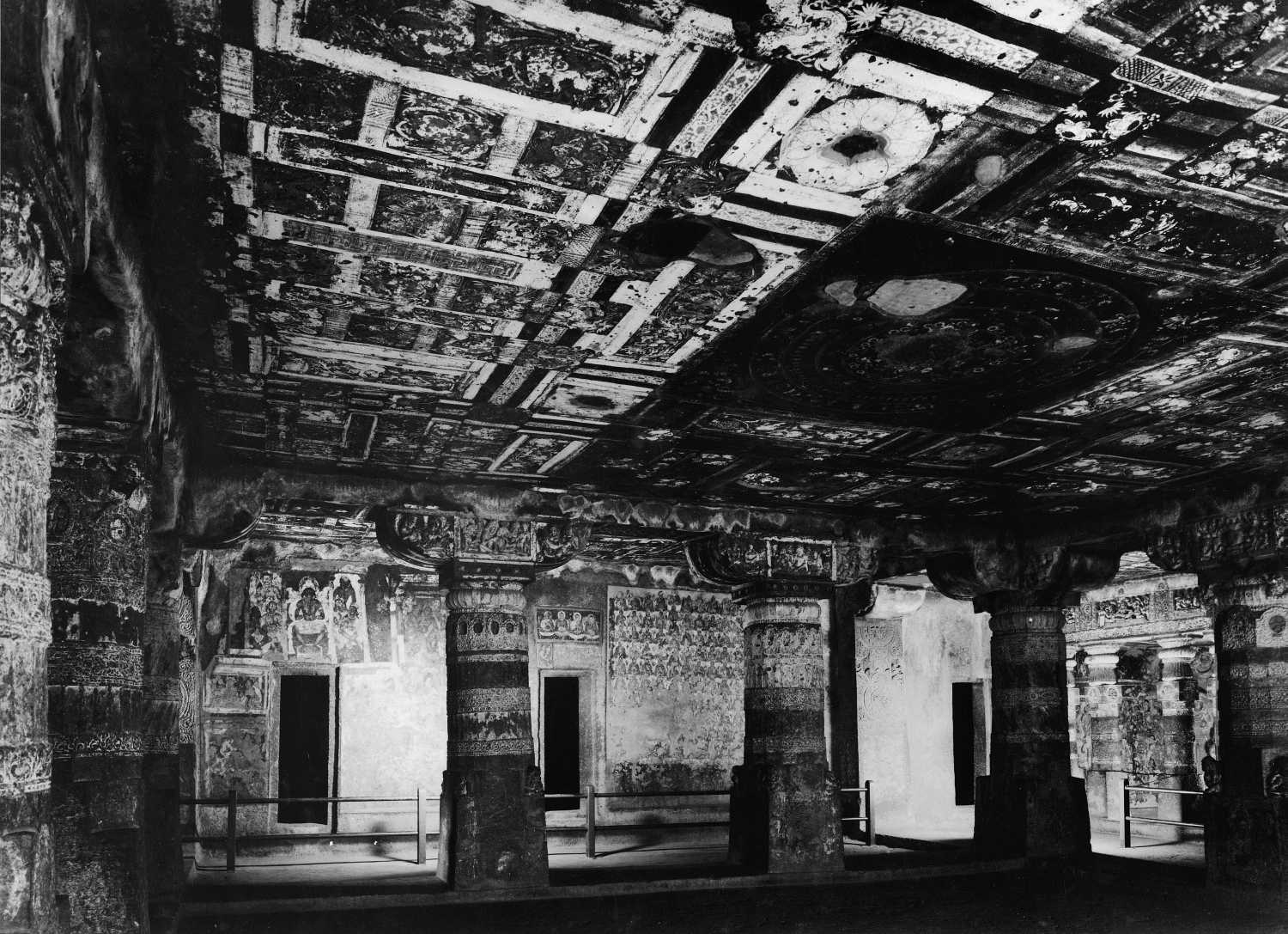 Cave 02, Ajanta, Aurangabad, Maharashtra