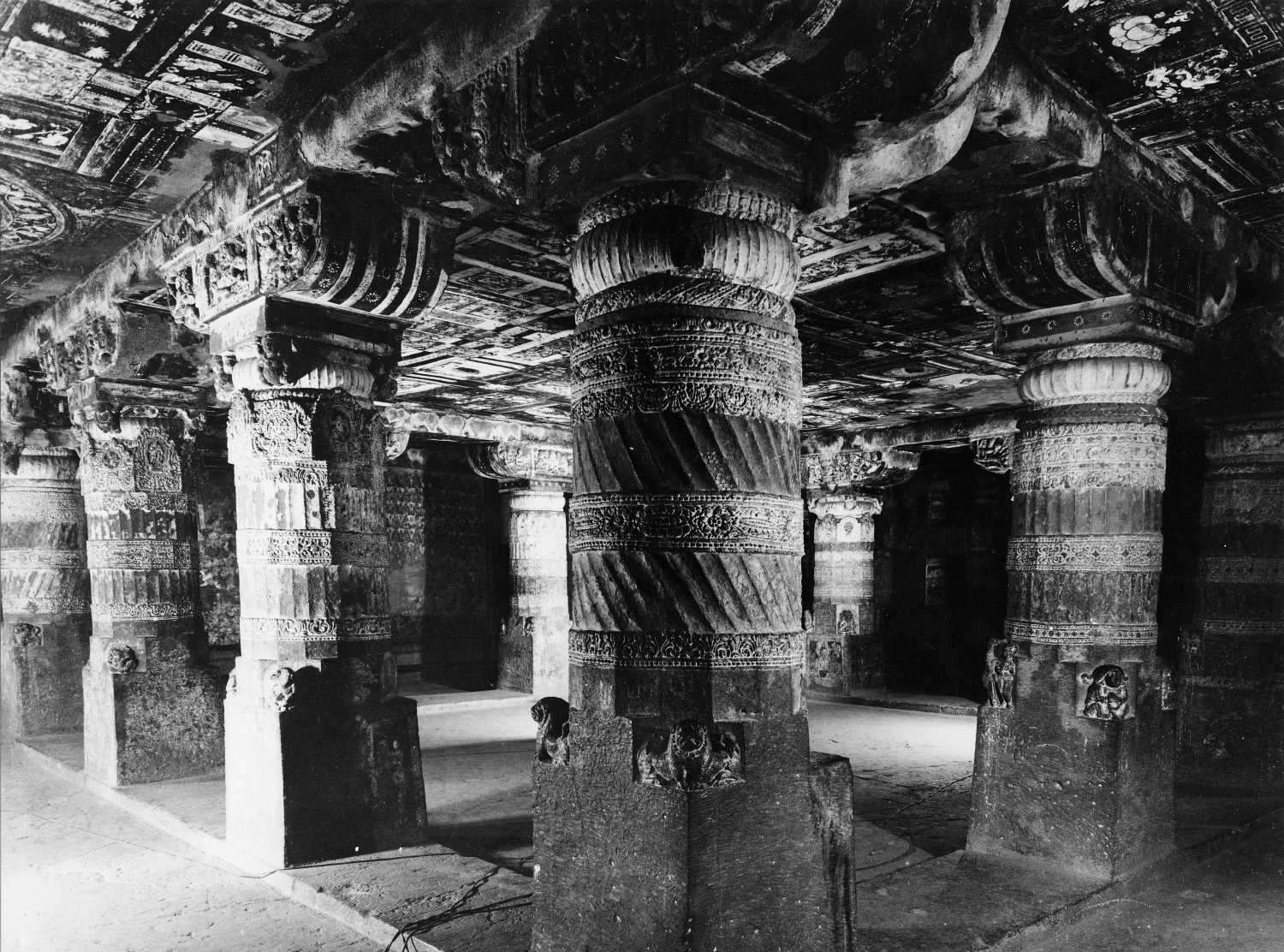 Cave 02, Ajanta, Aurangabad, Maharashtra