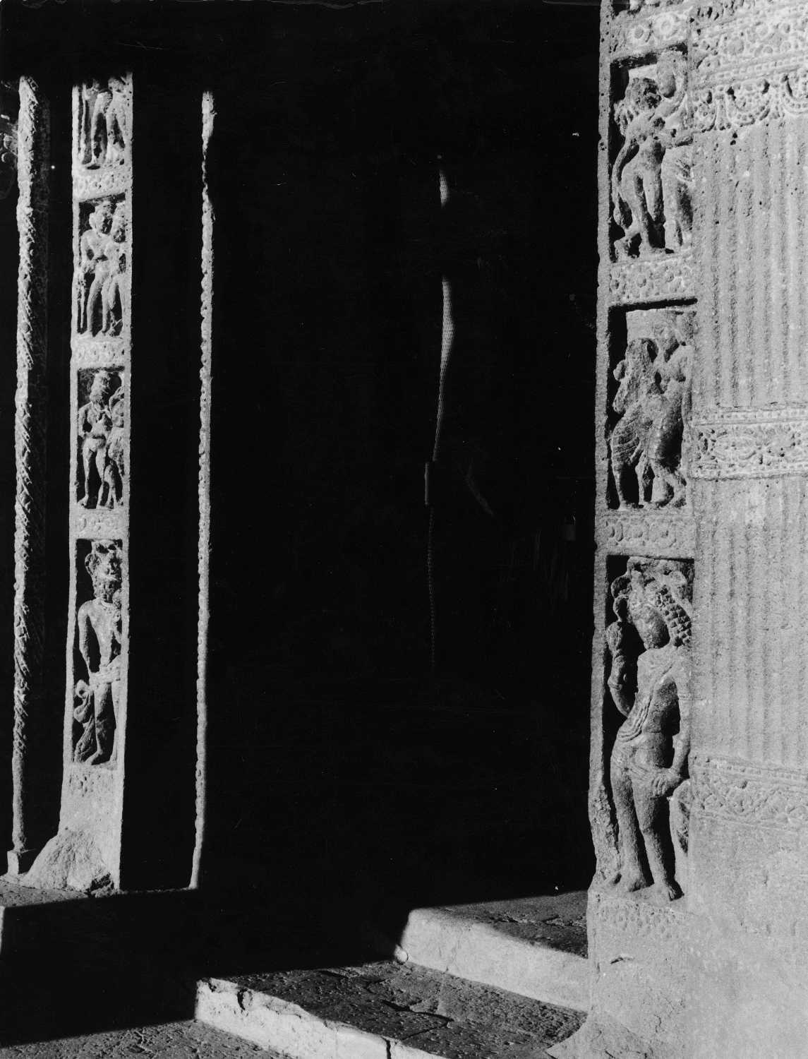 Cave 02, Ajanta, Aurangabad, Maharashtra