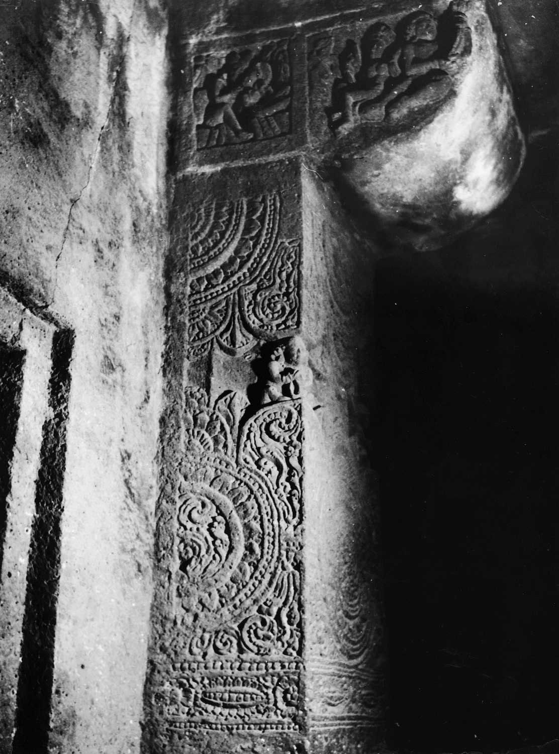 Cave 02, Ajanta, Aurangabad, Maharashtra