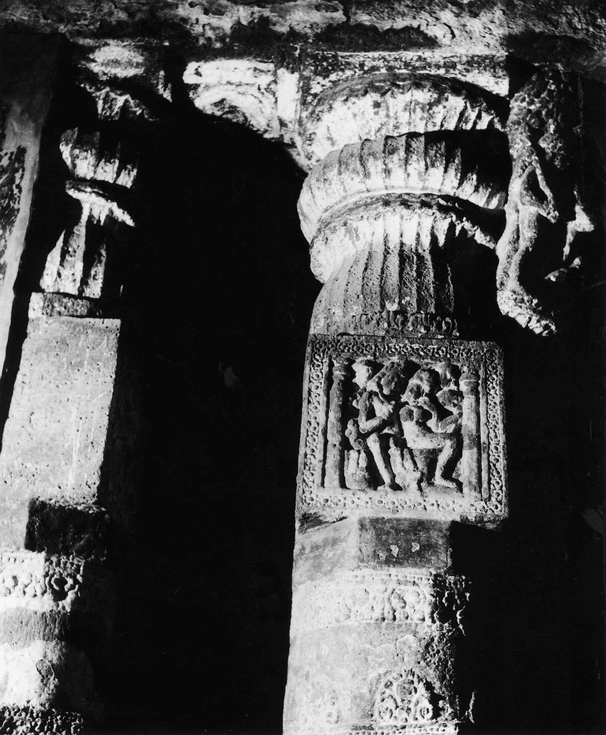 Cave 02, Ajanta, Aurangabad, Maharashtra