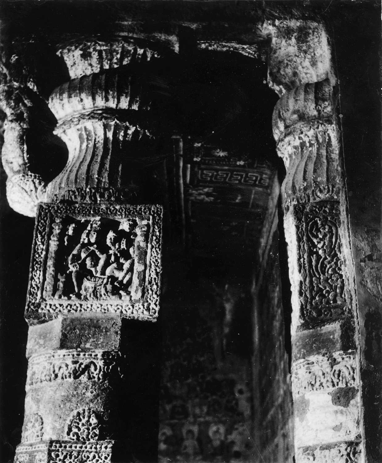 Cave 02, Ajanta, Aurangabad, Maharashtra