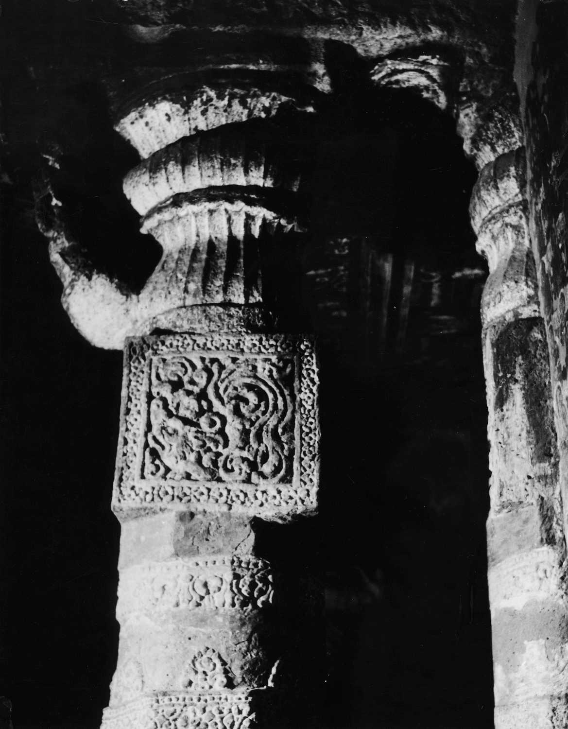 Cave 02, Ajanta, Aurangabad, Maharashtra