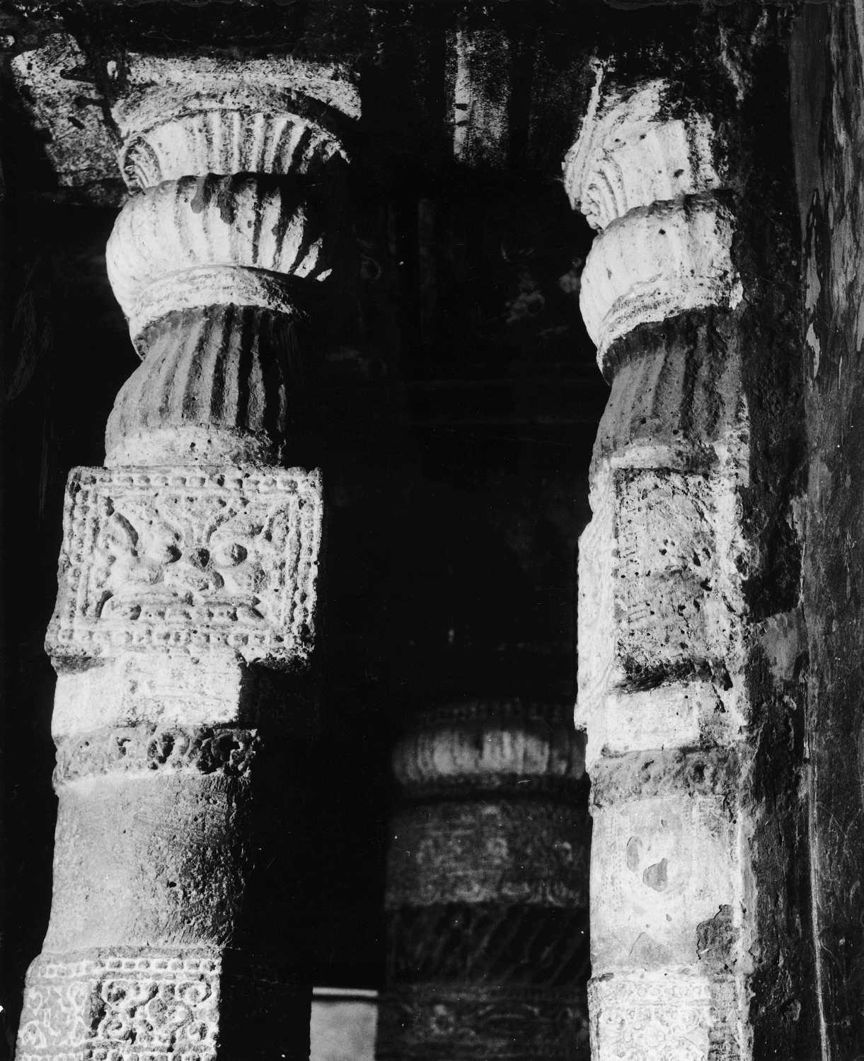 Cave 02, Ajanta, Aurangabad, Maharashtra