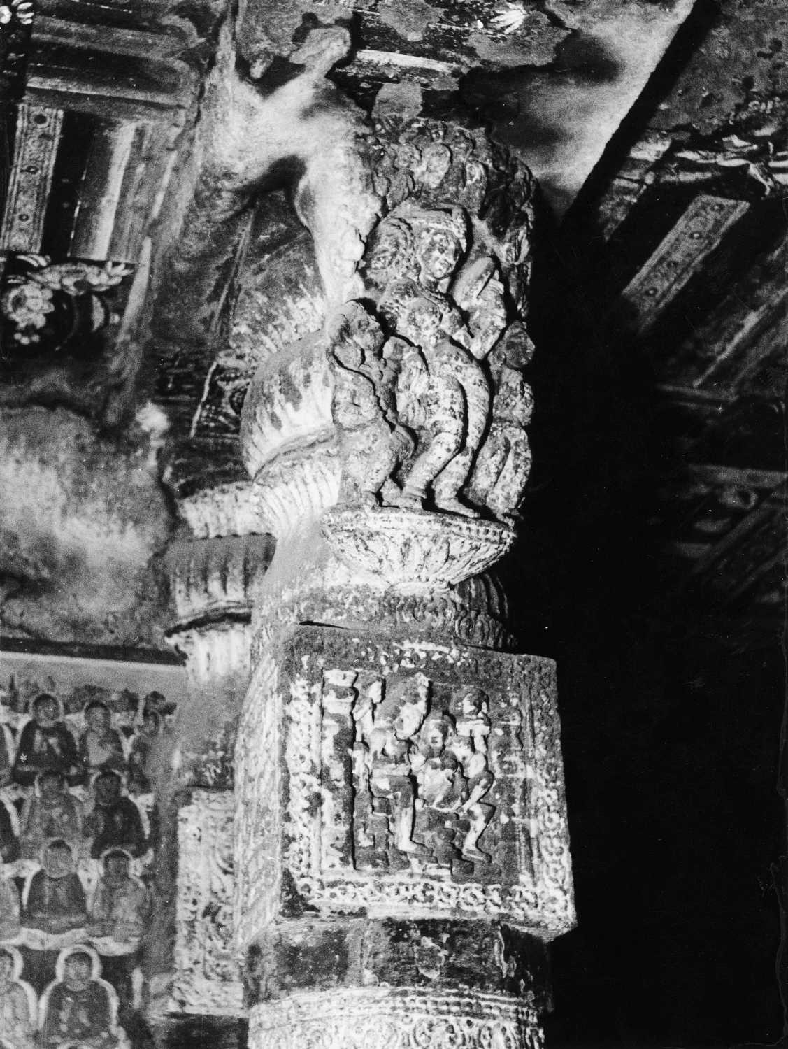 Cave 02, Ajanta, Aurangabad, Maharashtra