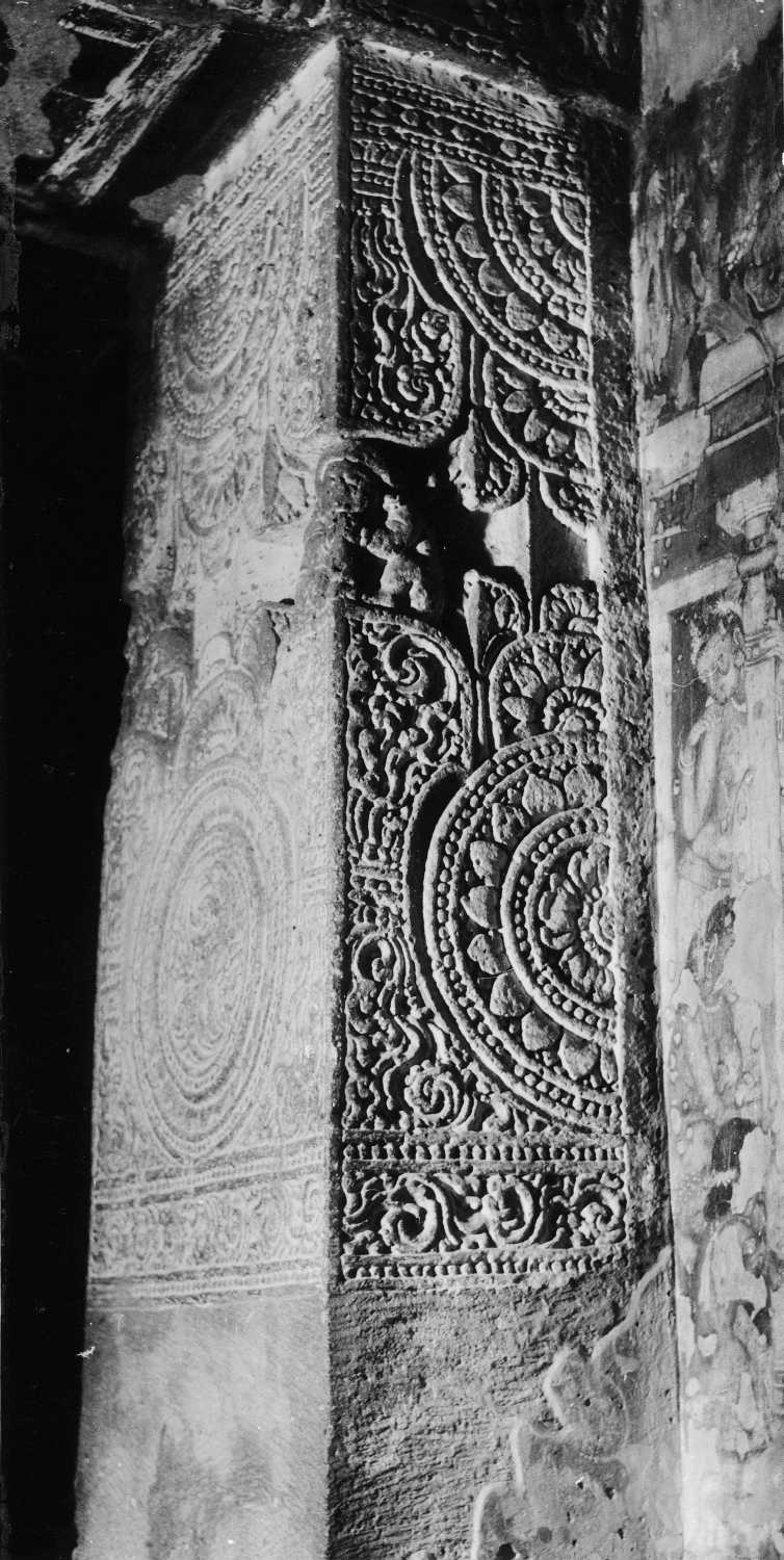 Cave 02, Ajanta, Aurangabad, Maharashtra