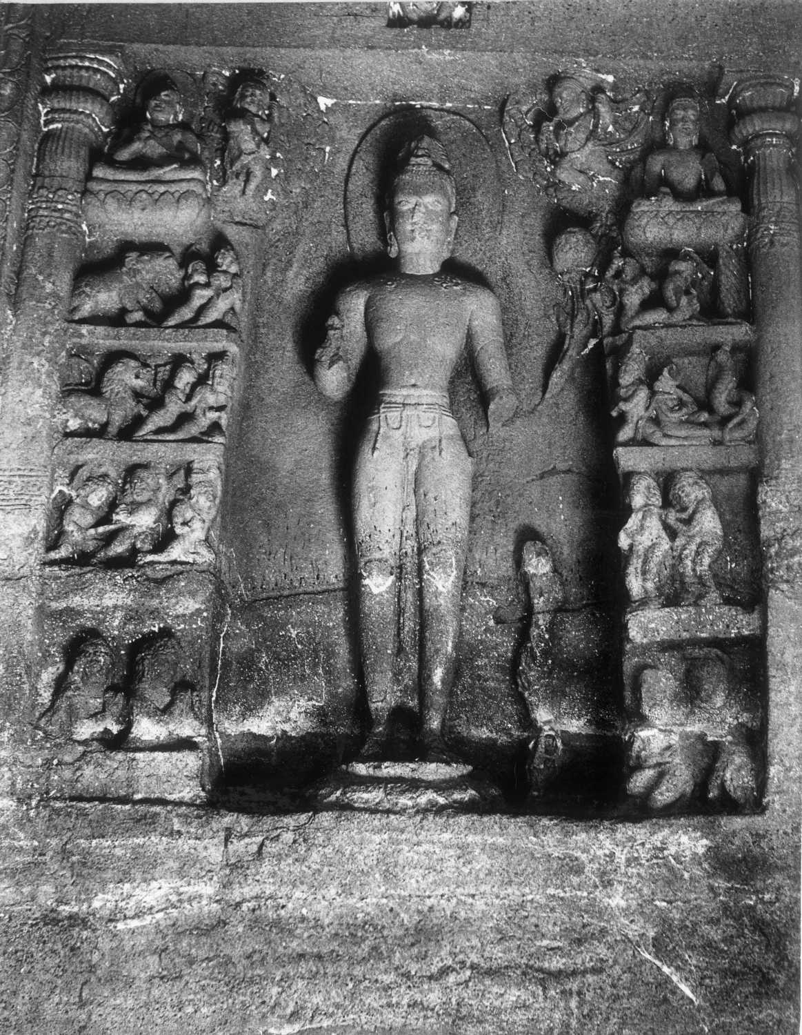 Cave 04, Ajanta, Aurangabad, Maharashtra