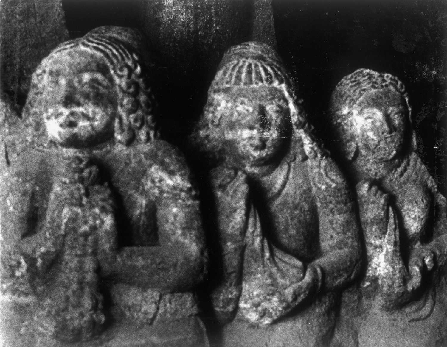 Cave 04, Ajanta, Aurangabad, Maharashtra