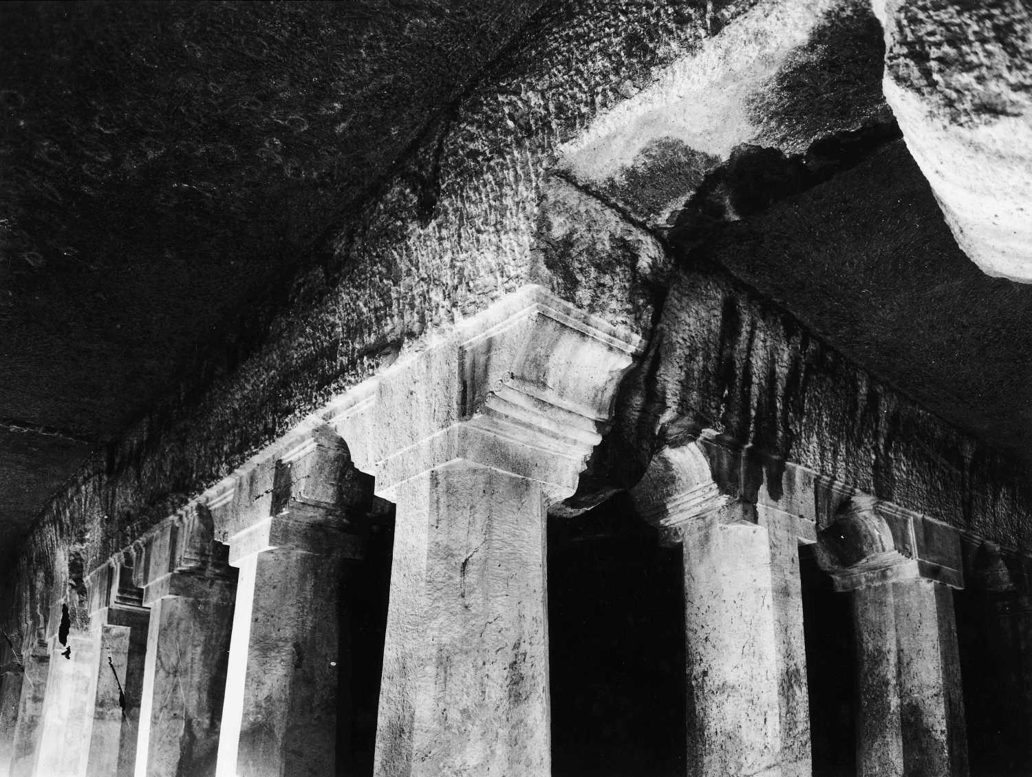 Cave 04, Ajanta, Aurangabad, Maharashtra