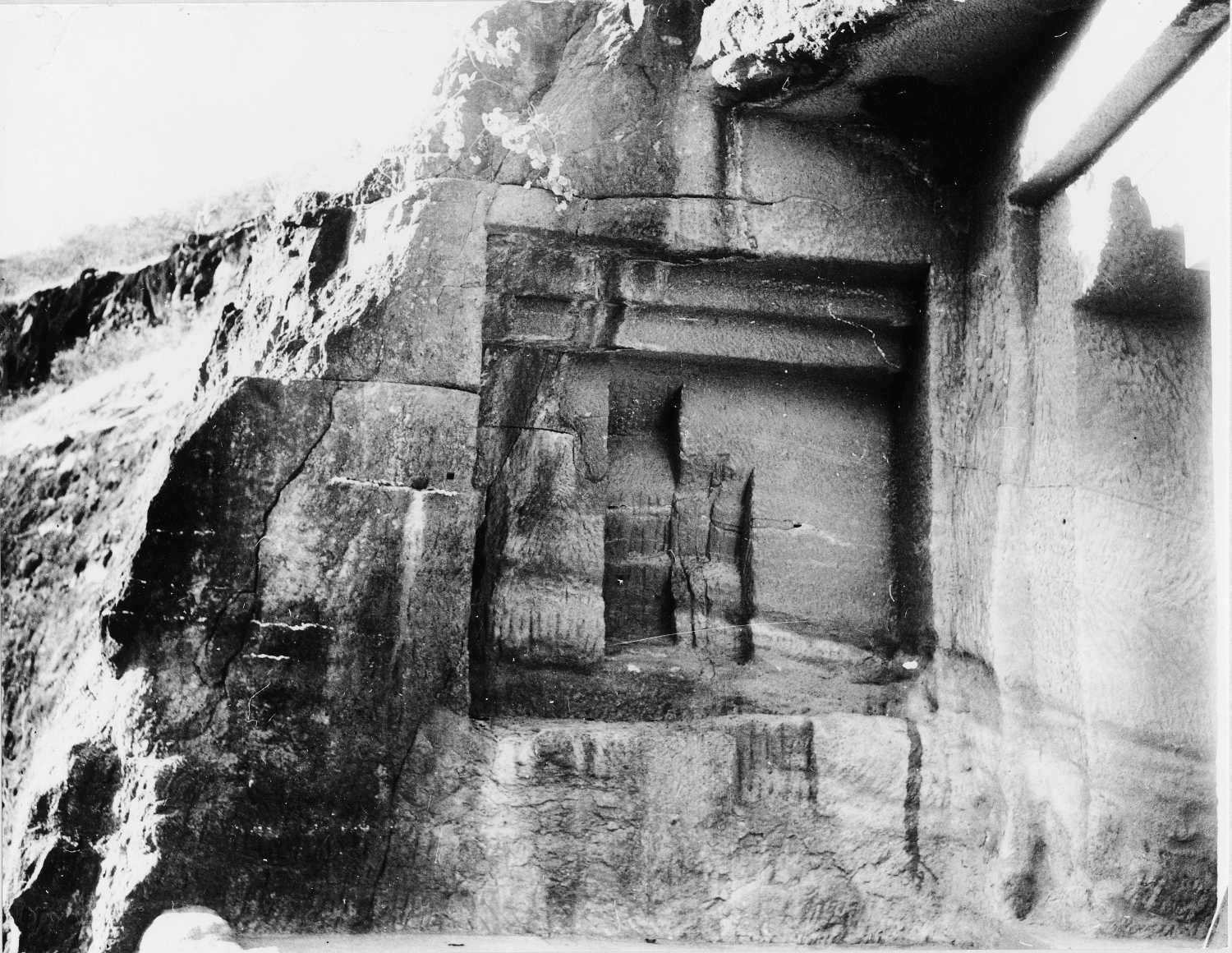 Cave 04, Ajanta, Aurangabad, Maharashtra