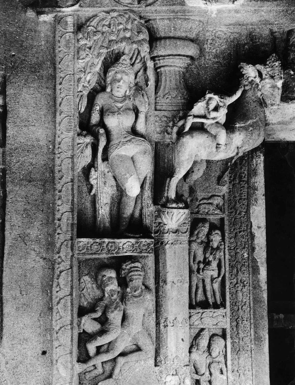 Cave 04, Ajanta, Aurangabad, Maharashtra