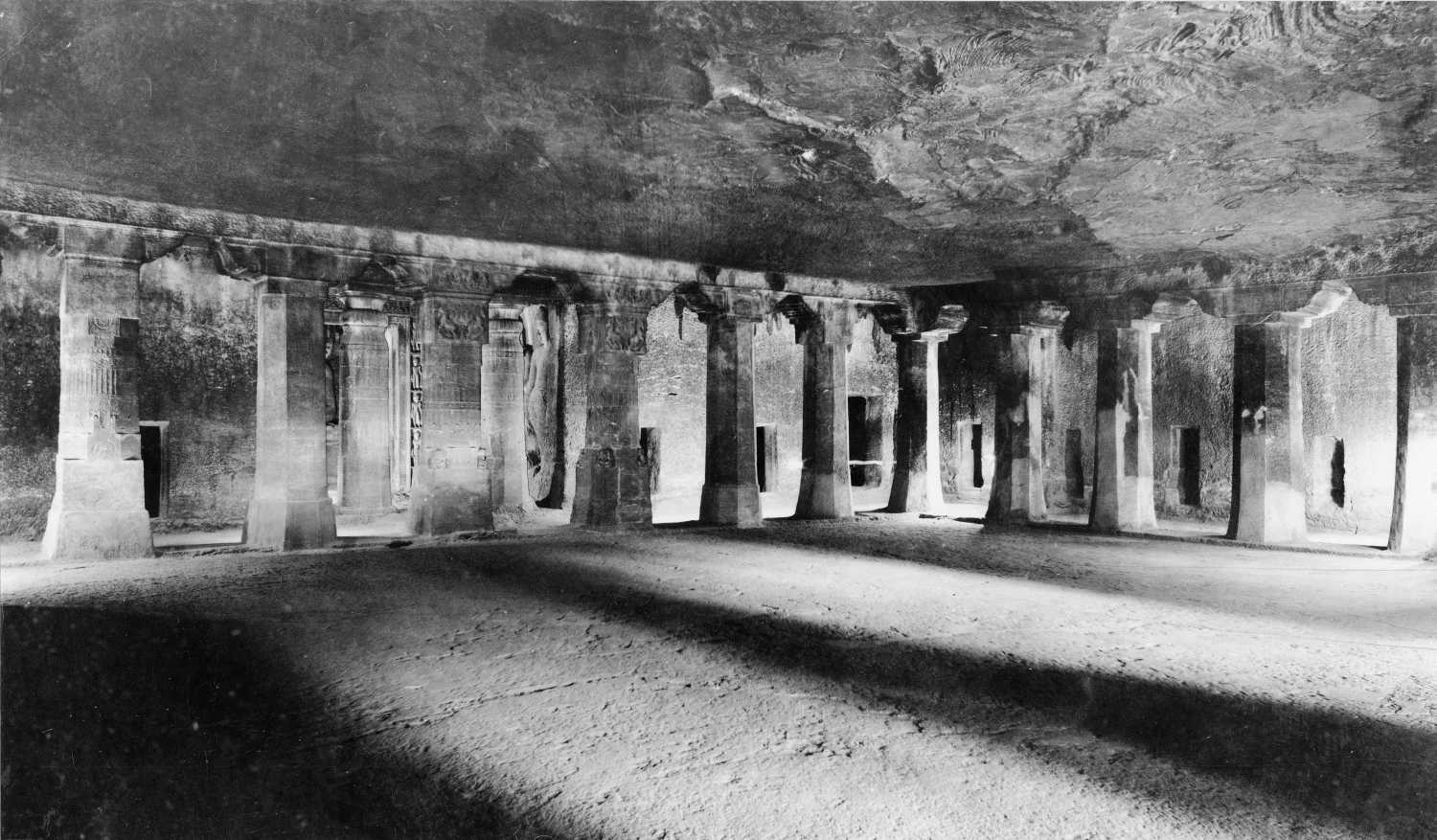 Cave 04, Ajanta, Aurangabad, Maharashtra