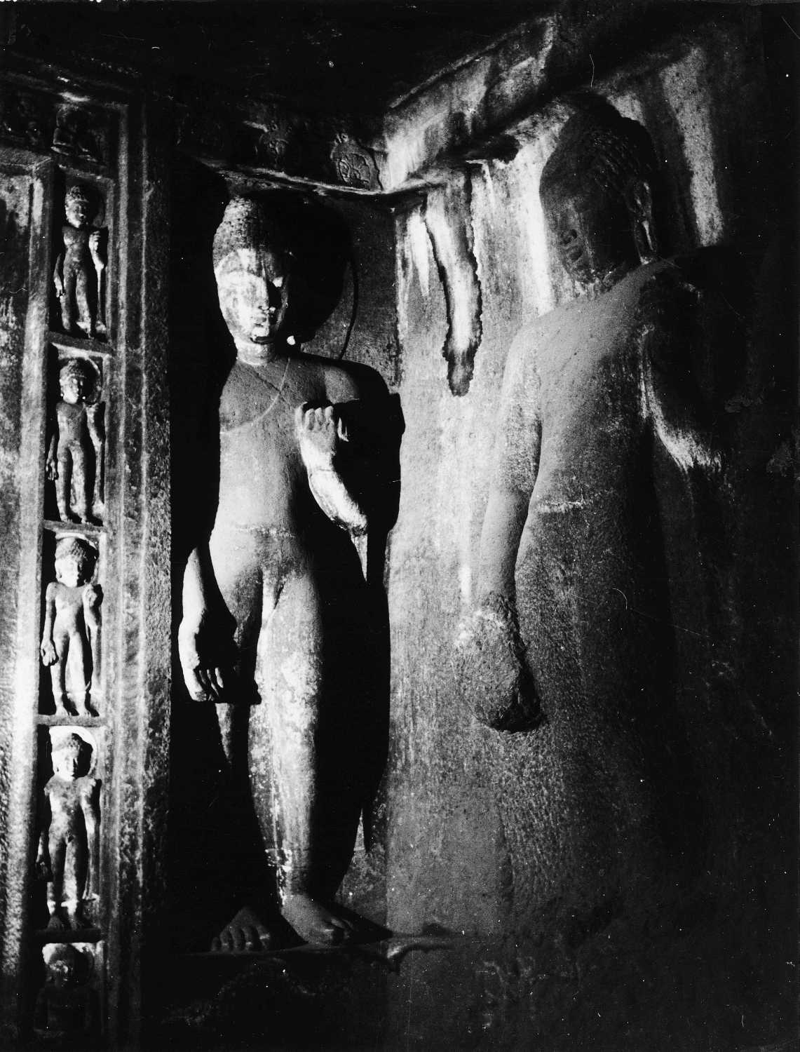 Cave 04, Ajanta, Aurangabad, Maharashtra