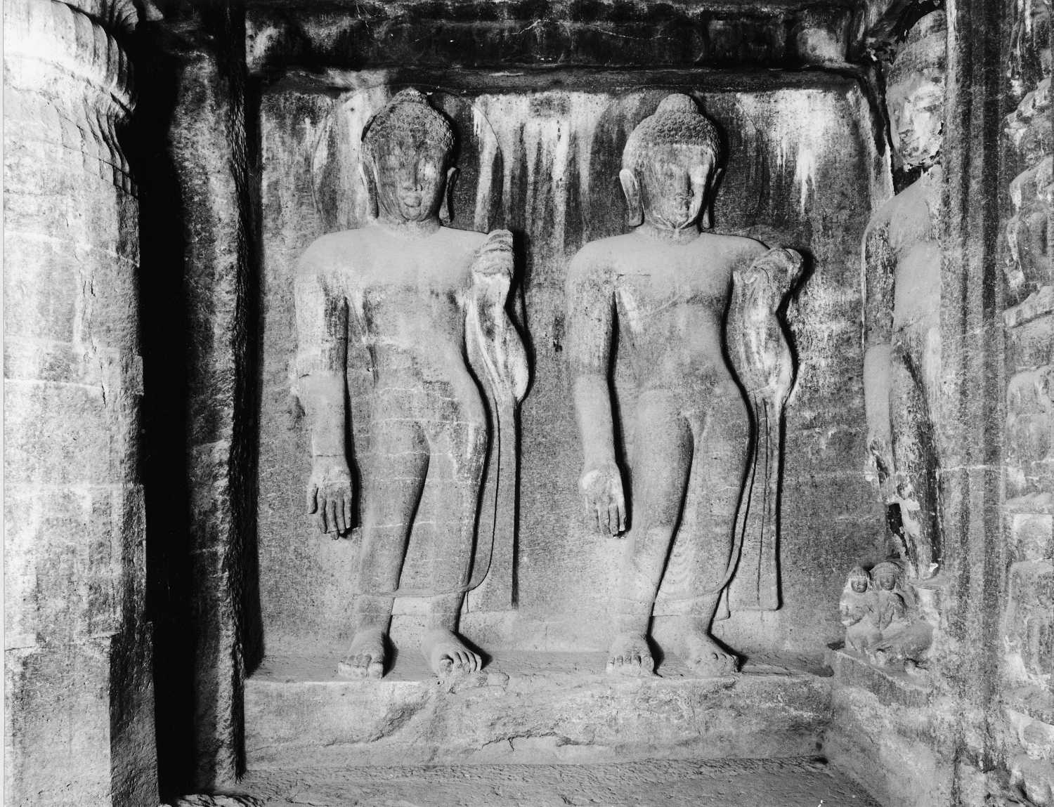 Cave 04, Ajanta, Aurangabad, Maharashtra