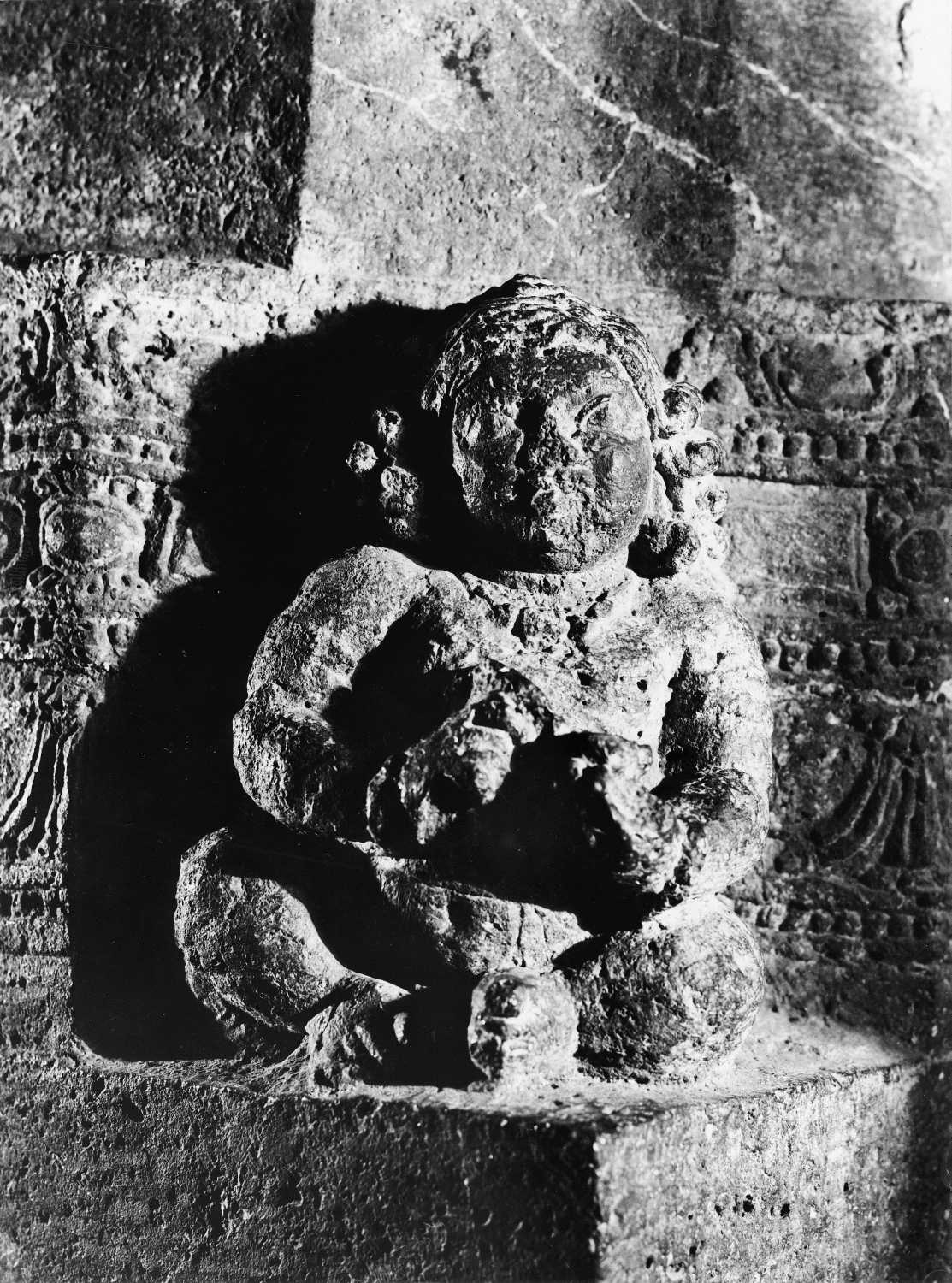 Cave 04, Ajanta, Aurangabad, Maharashtra