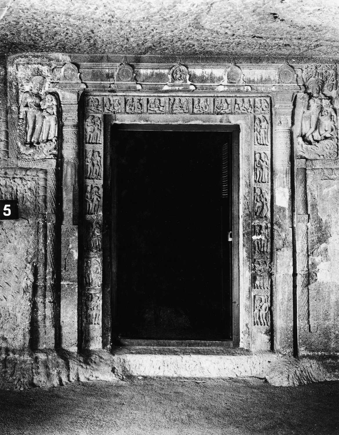 Cave 05, Ajanta, Aurangabad, Maharashtra
