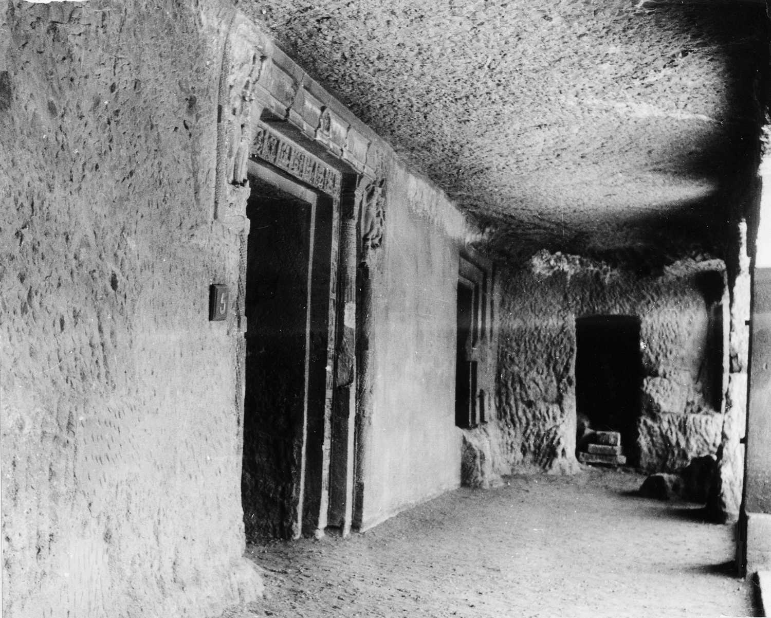 Cave 05, Ajanta, Aurangabad, Maharashtra