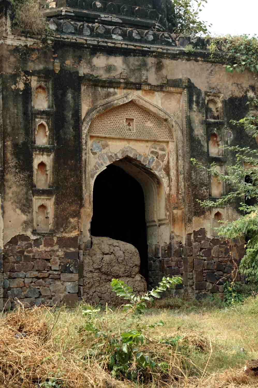 Bhondsi Mosque Complex, Bhondsi