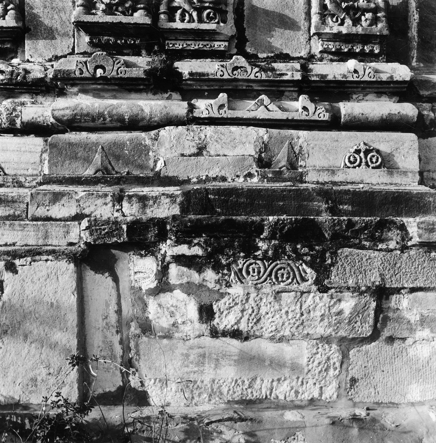 Adinatha Temple, Ahar