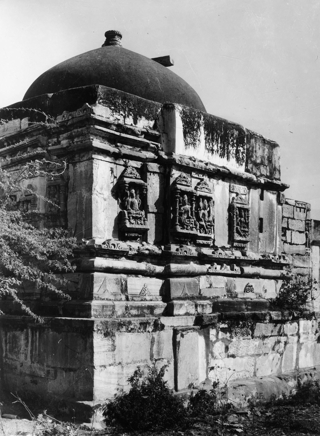 Adinatha Temple, Ahar