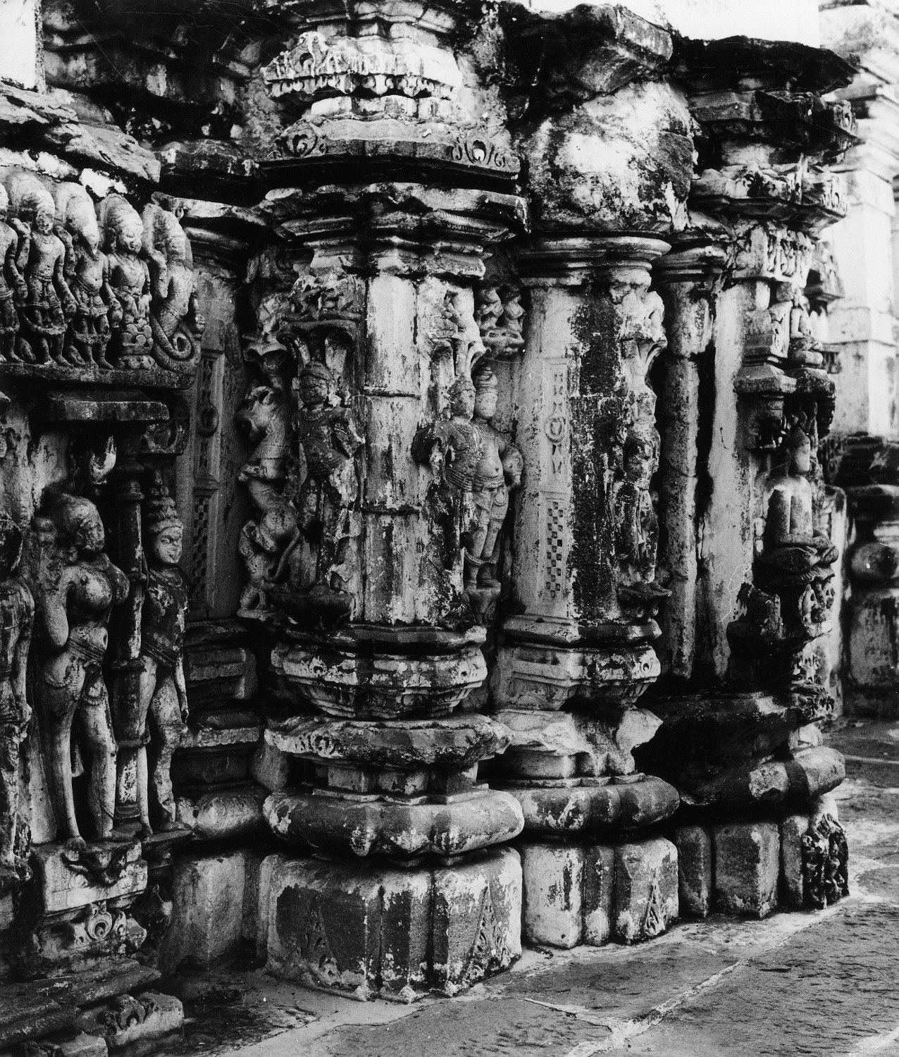 Adinatha Temple, Ahar