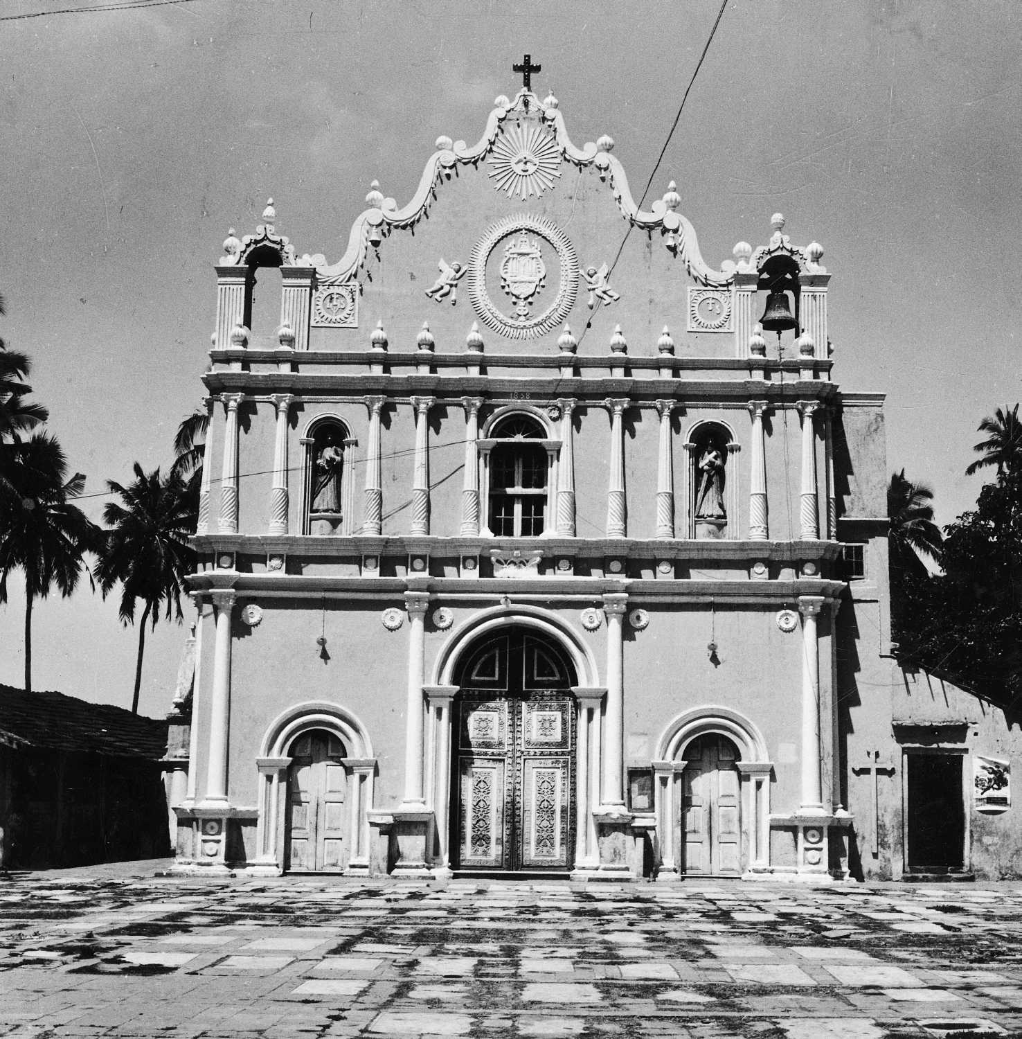 Sandor, Baroque Architecture, Maharashtra