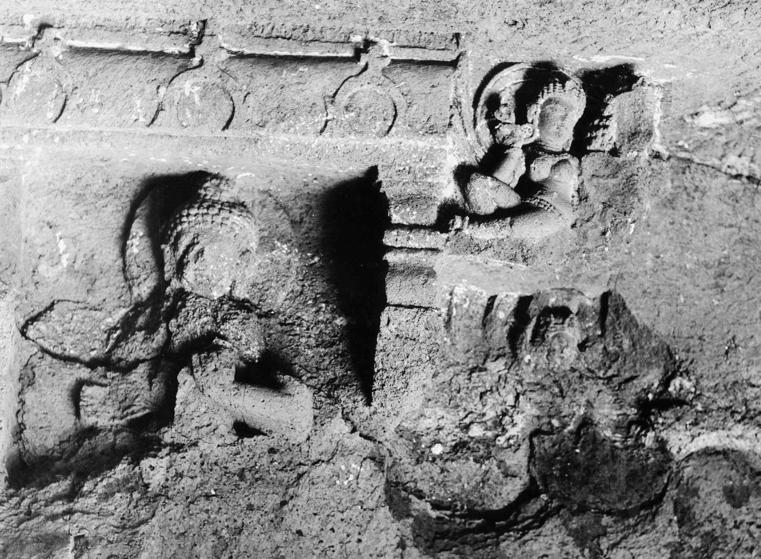 Cave 09, Ajanta, Aurangabad, Maharashtra