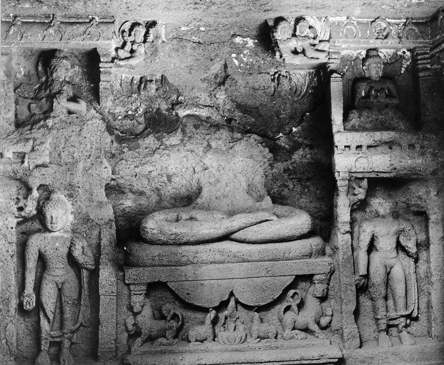 Cave 09, Ajanta, Aurangabad, Maharashtra