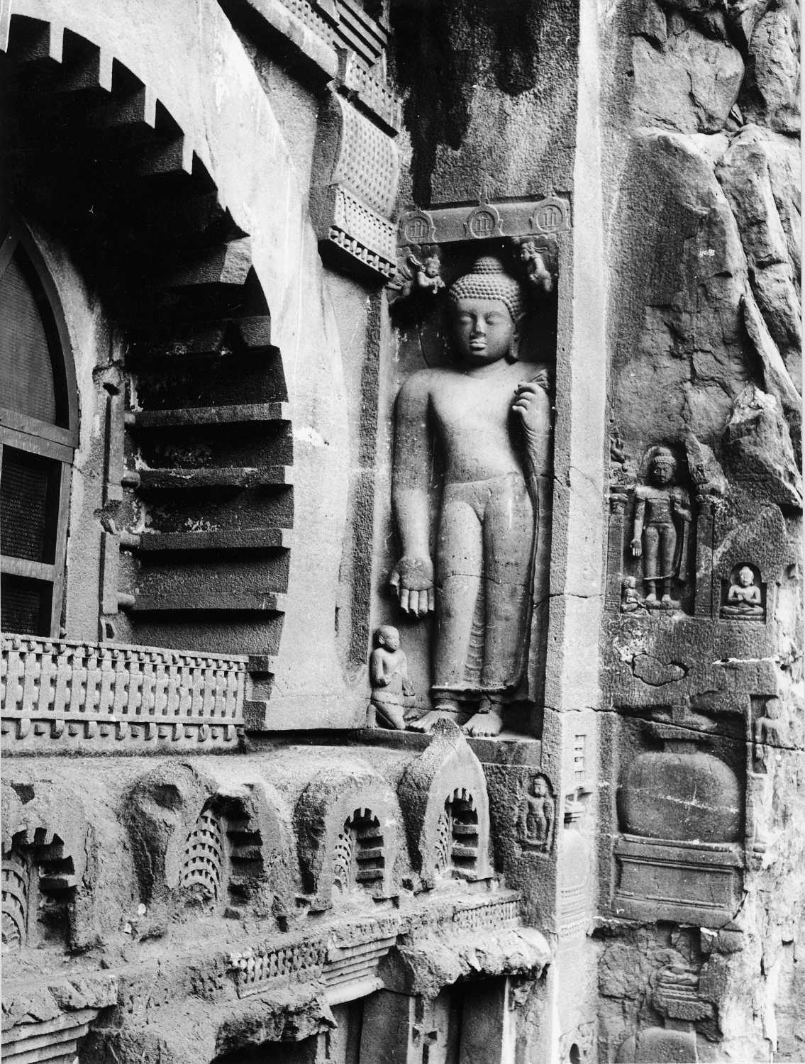 Cave 09, Ajanta, Aurangabad, Maharashtra