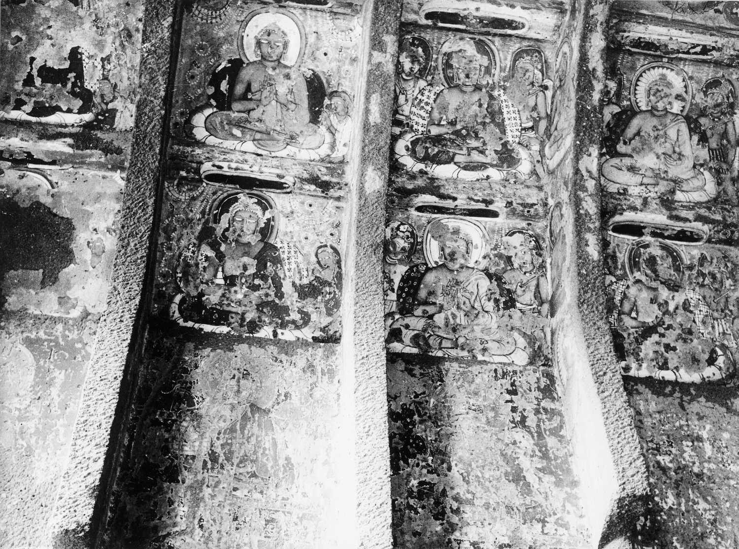 Cave 10, Ajanta, Aurangabad, Maharashtra