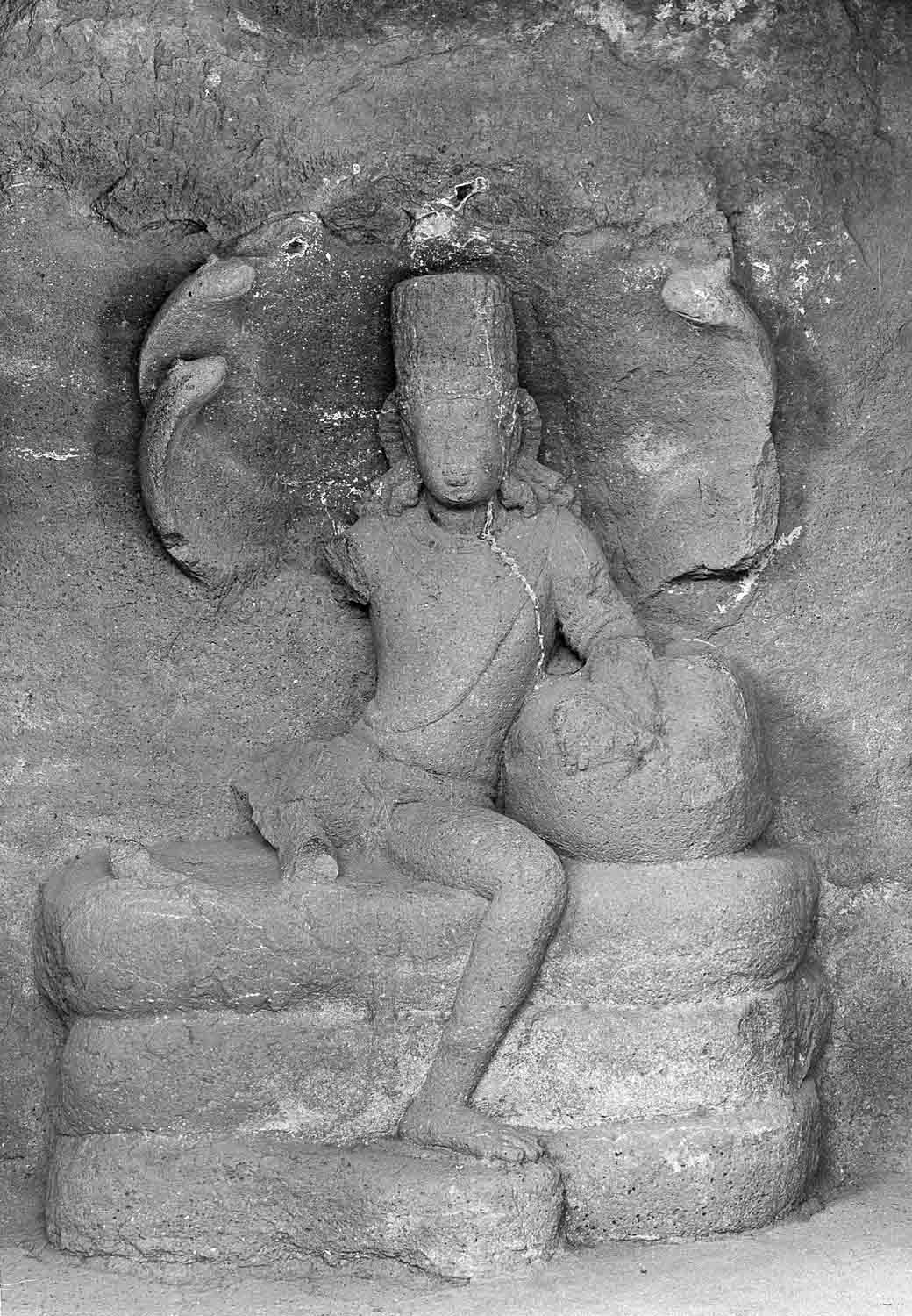 Cave 16, Ajanta, Aurangabad, Maharashtra