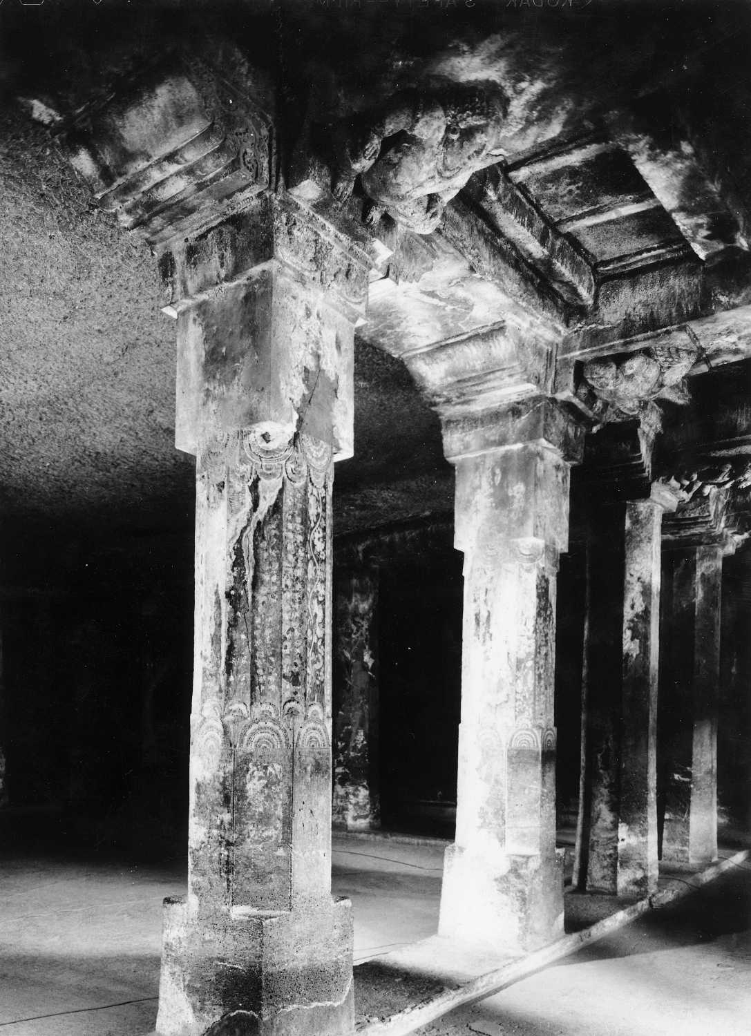Cave 16, Ajanta, Aurangabad, Maharashtra